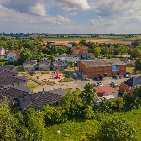 Bauernhof Lafrenz, Ferienhaeuser & Hofcafe Fehmarn